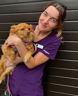 Veterinary Care Assistant Jasmin Jasmin